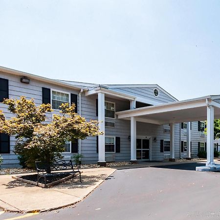 Quality Inn Solomons - Beacon Marina Экстерьер фото
