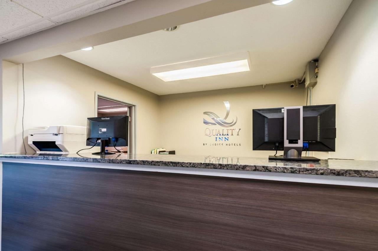 Quality Inn Solomons - Beacon Marina Экстерьер фото